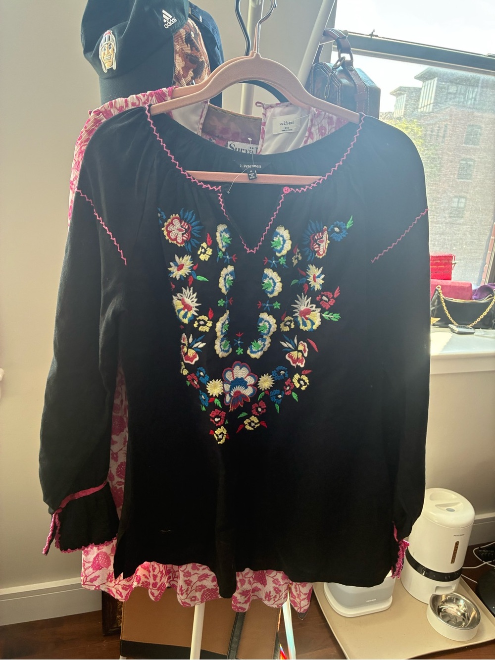 J Peterman Embroidered Long Sleeve Linen Top